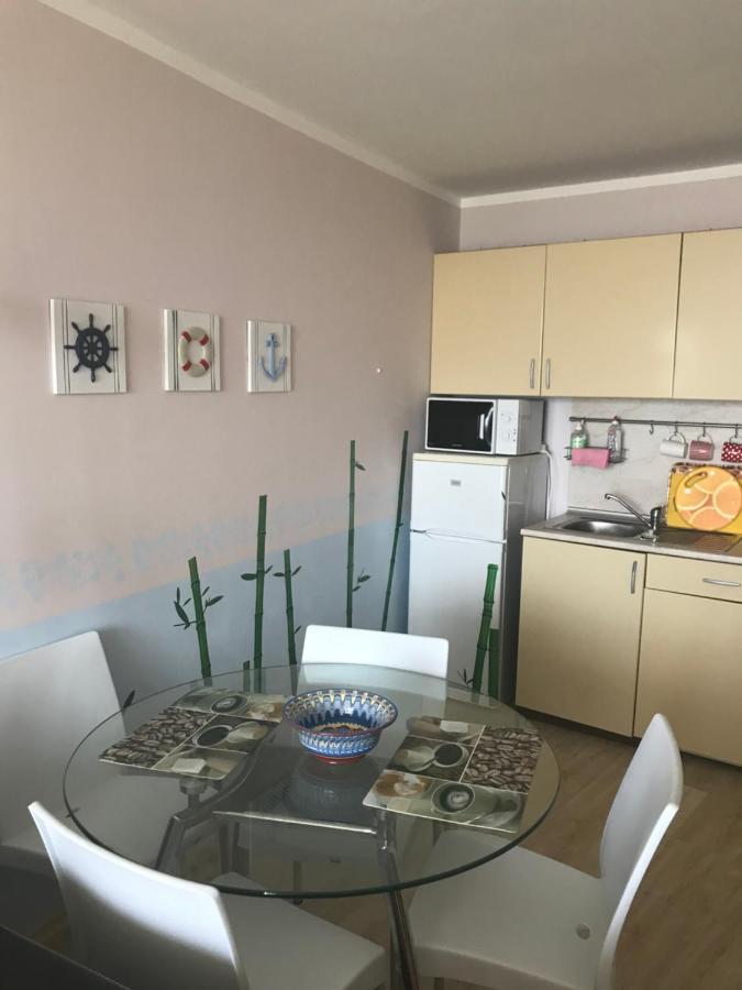 Great Choice Apartment Chernomorets Luaran gambar