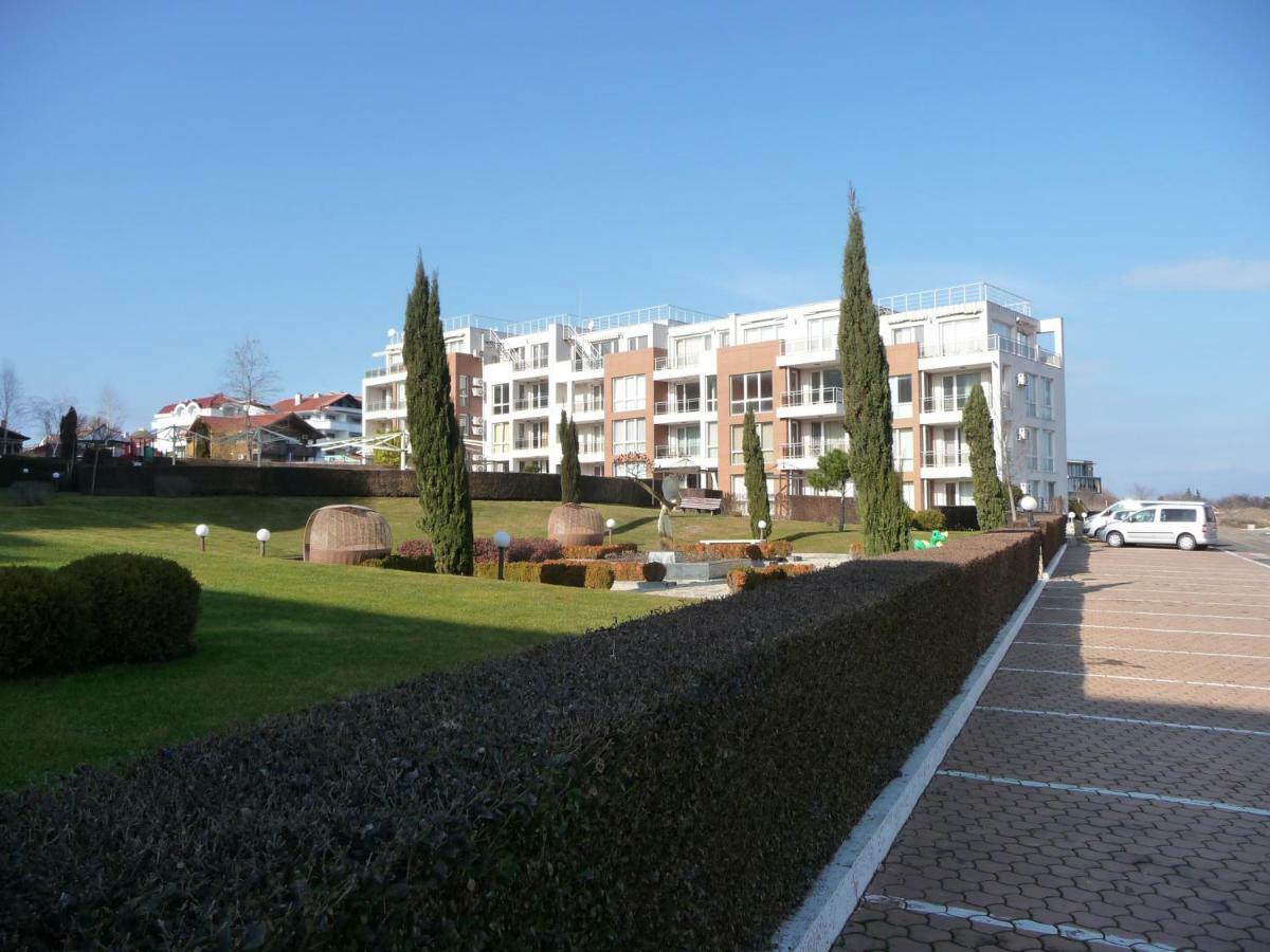 Great Choice Apartment Chernomorets Luaran gambar